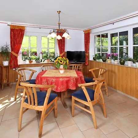 Maison d'hôtes Lauras Landhauspension *