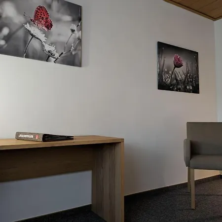 بيت ضيافة Lauras - Landhauspension ميدهباخ