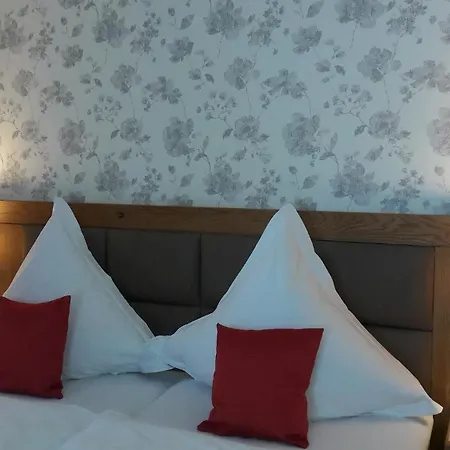 بيت ضيافة Lauras - Landhauspension 3*