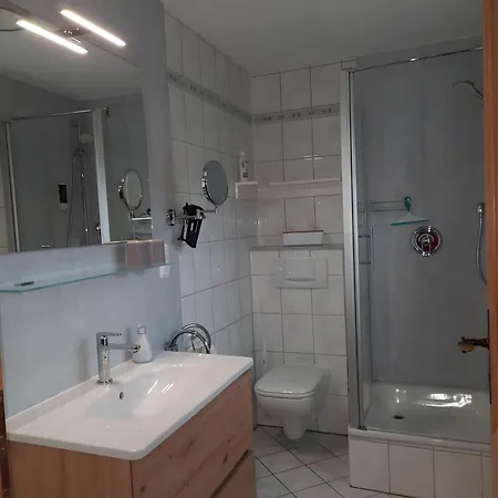 بيت ضيافة Lauras - Landhauspension