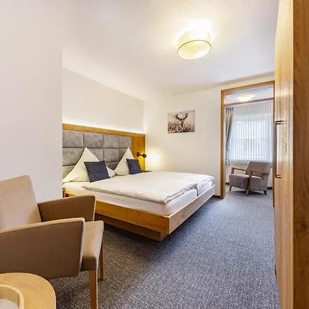Lauras Landhauspension Gasthof 3*
