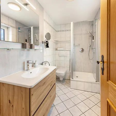 Lauras Landhauspension Gasthof 3*