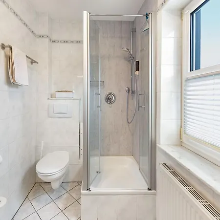 Pensionat Lauras - Landhauspension 3*