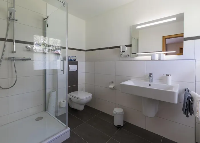 Lauras - Landhauspension 3*